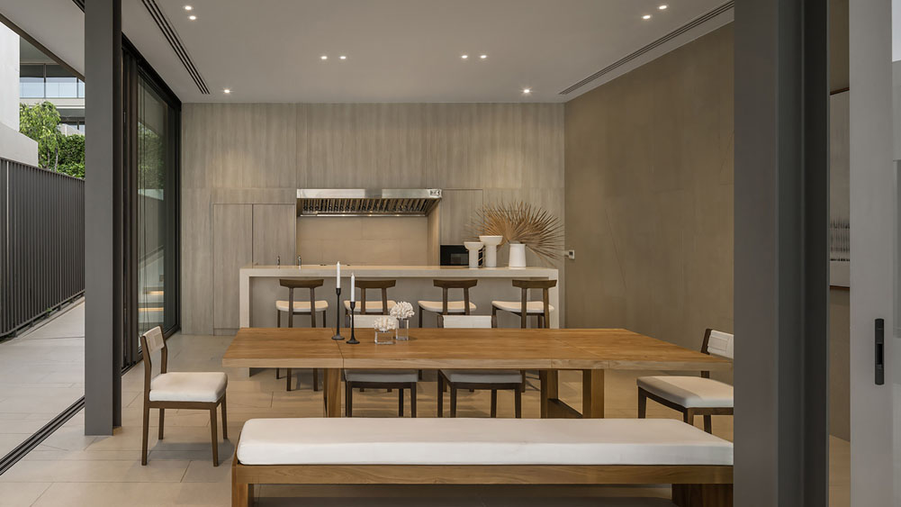 Veyla Natai Residences - Simple and elegant dining area